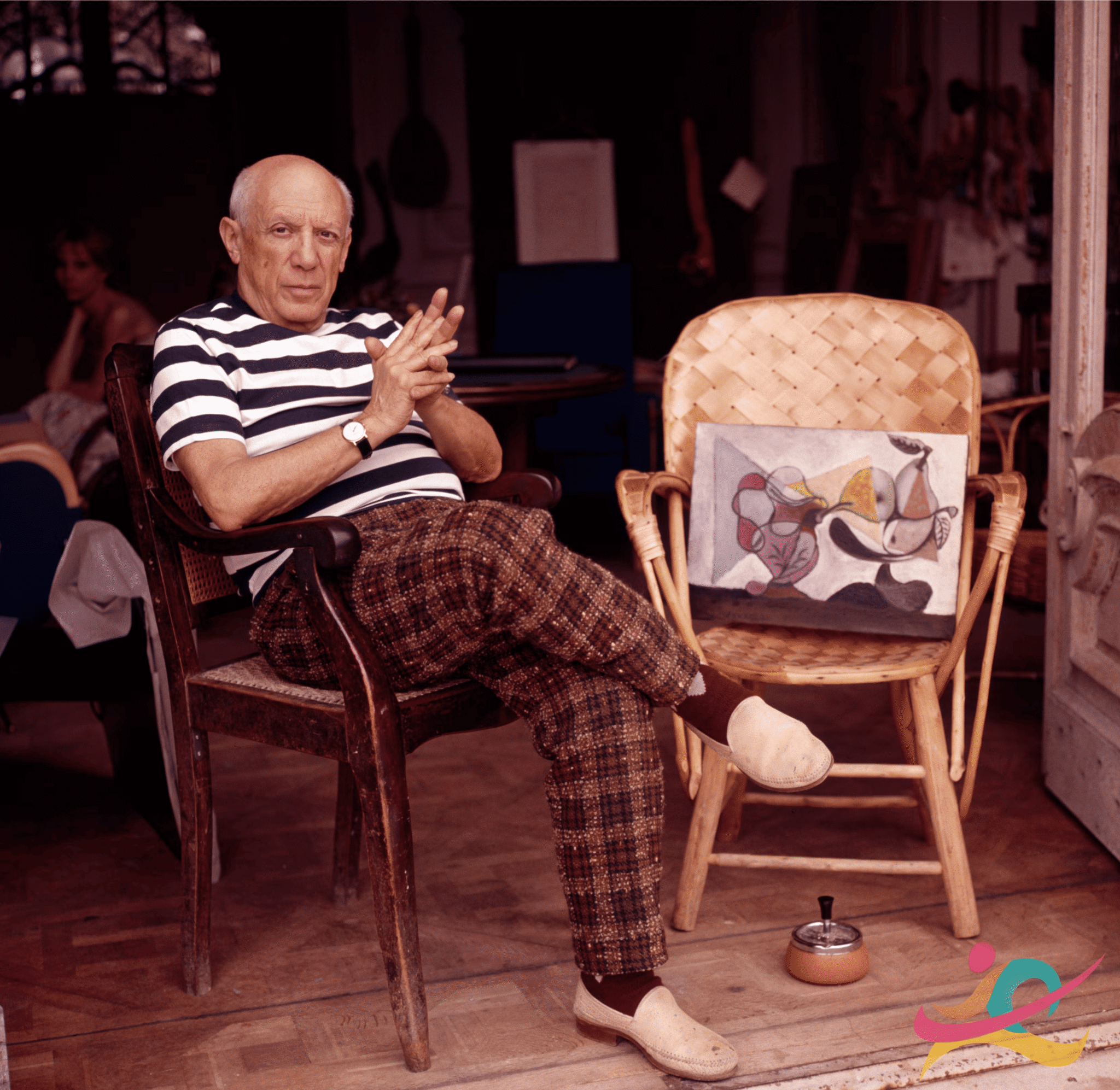 pablo picasso sit with her art